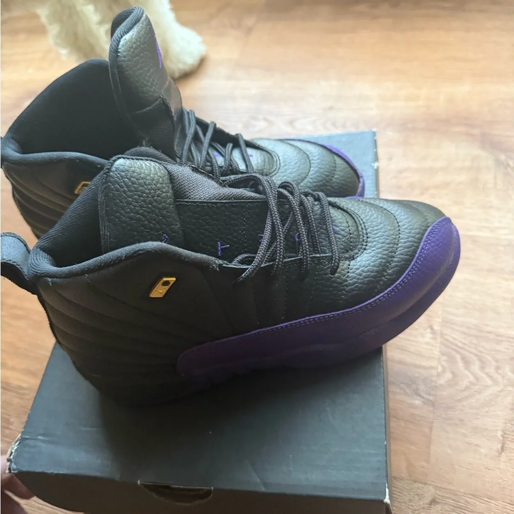 Nike youth high
